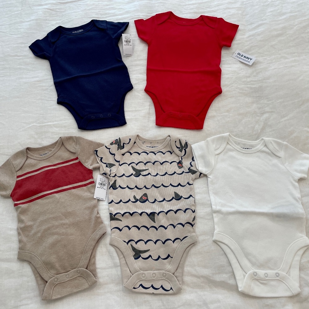 NWT Boys 3-6M Old Navy Bodysuits